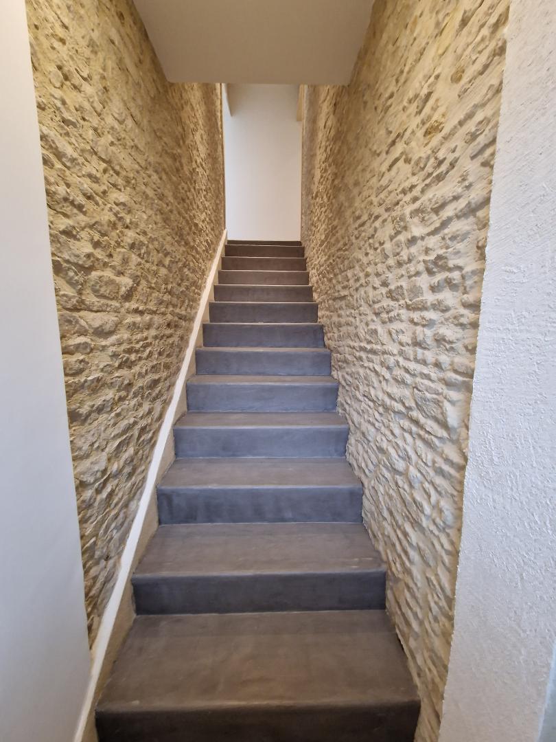 Escalier pierres de Caen